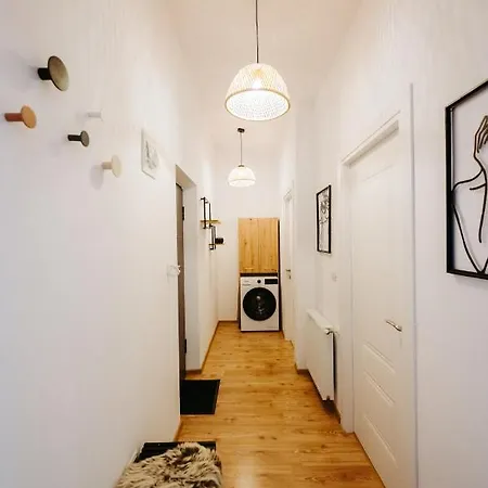 Modern Loft One Apartment Suceava Exterior photo